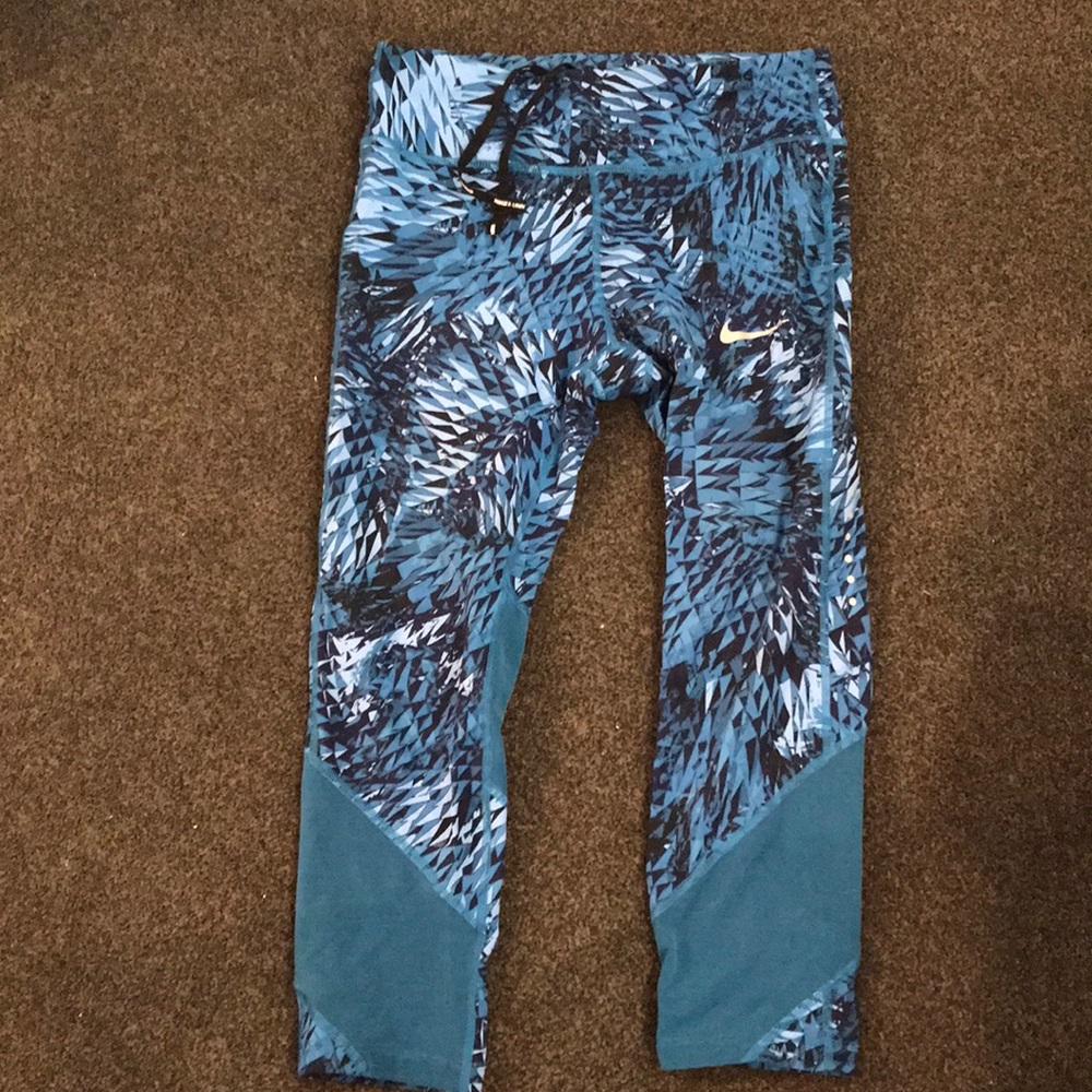 Nike dri fit running capris